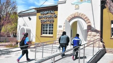 Desde el hospital de Jacobacci buscan los nexos. Foto: archivo