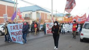 Marcha de trabajadores de Expreso Argentino por su continuidad laboral