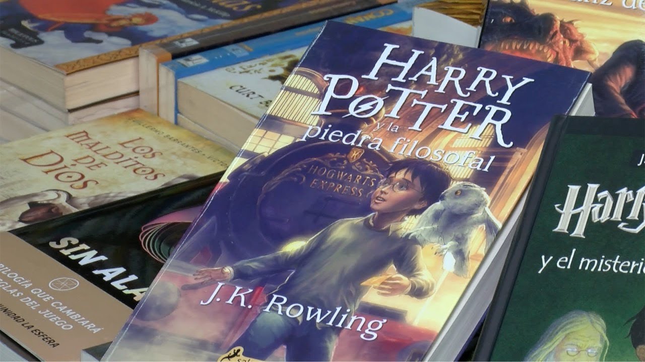 Harry Potter y la Piedra Filosofal, la primera entrega de la saga literaria que consta de 7 libros y se extendió desde 1997 a 2011.