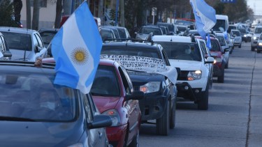Esta mañana hubo caravanas en Roca, Bariloche, Cipolletti, Viedma y Regina.