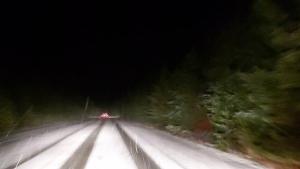 Intensas nevadas en la ruta 40 entre Bariloche y El Bolsón
