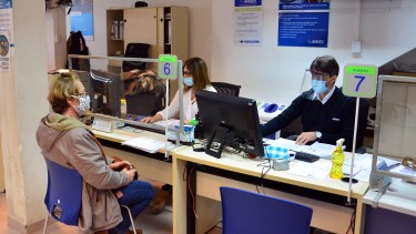 Las personas deberán pedir turnos a través de la página de Anses. Foto: Marcelo Ochoa