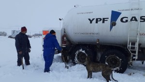 YPF: Una semana de viaje para llevar gas a un paraje de la Línea Sur rionegrina