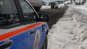 Suspenden el tránsito nocturno en rutas de Neuquén por alerta de nevadas