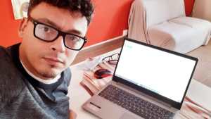 ¿Qué no te puede faltar  en esta cuarentena? Responde Tato Cayón