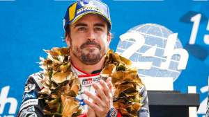 Alonso vuelve a la Fórmula 1 con el equipo Renault