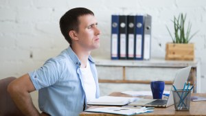 Contracturas y dolor muscular, el daño colateral de la cuarentena