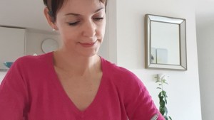 ¿Qué no te puede faltar  en esta cuarentena? Contesta Verónica Arévalo Schiavo