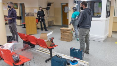 Los trabajos en el hospital Zatti de la capital provincial. Fotos: gentileza.