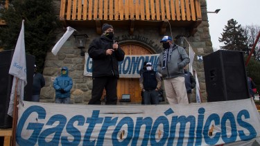 El sindicato de los trabajadores gastronómicos volverá a manifestarse en el Centro Cívico este miércoles. Archivo