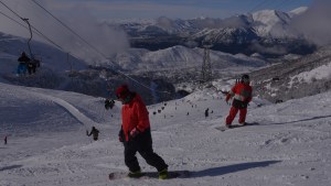 Bariloche exime de canon a los instructores de esquí