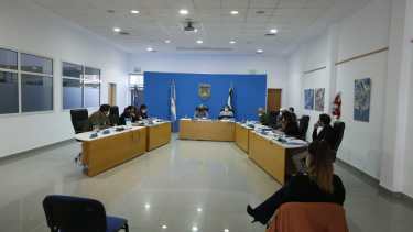 Tensión en el Deliberante de Roca por intento de aprobar el balance a puertas cerradas