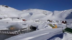 Copahue: el increíble espectáculo de las termas neuquinas bajo la nieve