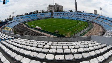 El Centenario es uno de los estadios de Montevideo que podría ser utilizado.