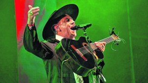 El Chaqueño Palavecino abre su peña al mundo del streaming