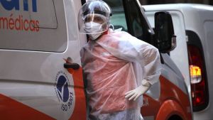 34 personas murieron y 2.744 fueron diagnosticadas con coronavirus en el país