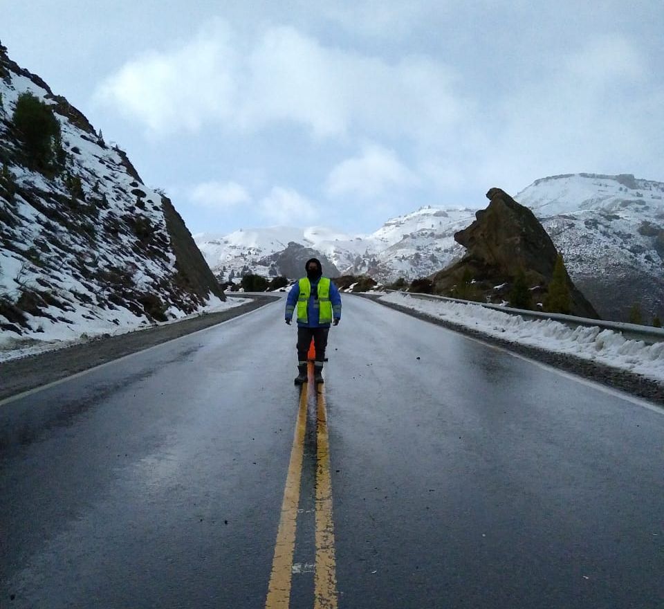 Vialidad Nacional prevé que la nieve afectará la calzada en las zonas altas del tramo Bariloche-El Bolsón. Foto: Archivo