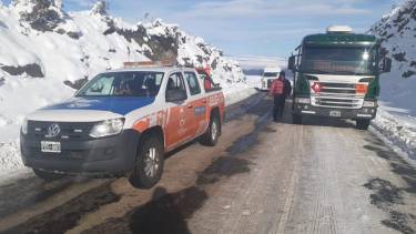 El operativo de la Ruta 237. Foto: Twitter @SegVialNeuquen
