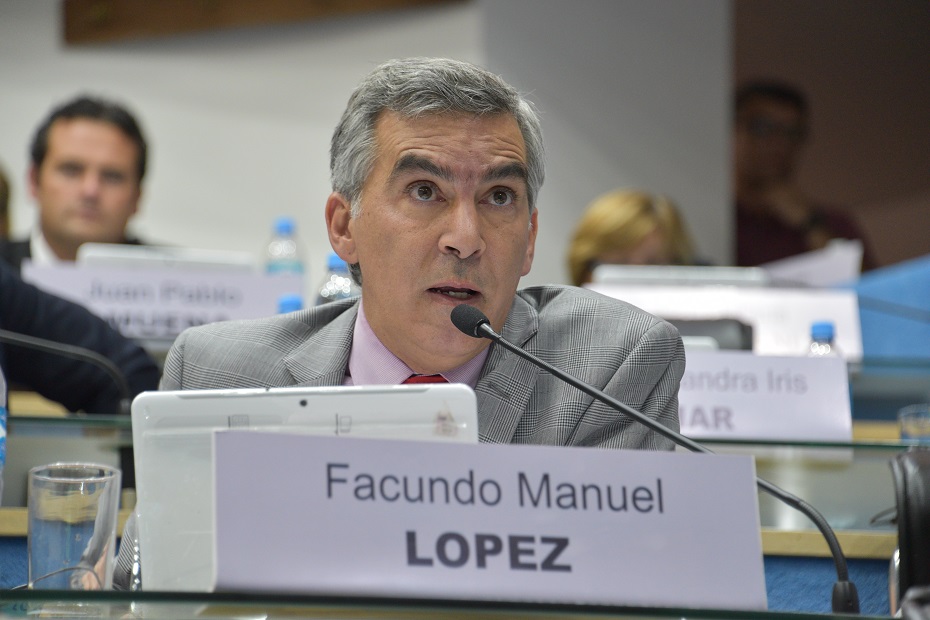El boque que conduce Facundo López respaldó las últimas decisiones del gobierno de Arabela Carreras. Foto: Archivo. 