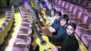 Mirá un adelanto del show de esta noche: ensamble de Guitarras de FCP