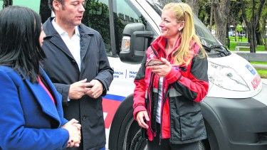 La doctora Ortiz Luna con el gobernador Gutiérrez. Foto archivo.