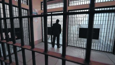 Jueces a favor y en contra de una ley inconstitucional