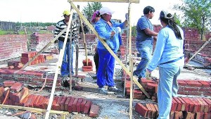 Ayuda mutua, asociativismo y solidaridad en el hábitat