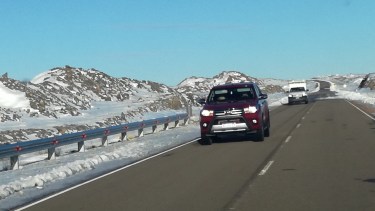 Debido al temporal de nieve, la ruta estuvo cerrada al tránsito durante varios días. (foto: José Mellado)