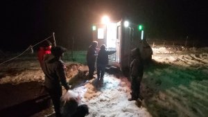 En medio de la nieve rescataron a una mujer con problemas de salud cerca de Jacobacci