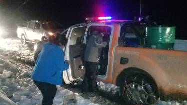 Con  de un metro de nieve, La mamá y el papá trasladaron a la joven a caballo. (Foto: gentileza)