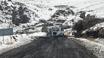 Imagen de Ruta 23: por el barro, restringen el tránsito para camiones entre Comallo y Dina  Huapi