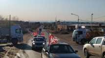 Imagen de Caravana por la ciudad en rechazo al remate de la Cerámica Neuquén