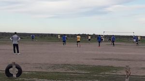 Viedma, el municipio pidió la intervención policial por partidos de futbol sin habilitación