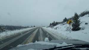 Con nieve y hielo algunas rutas se encuentran inhabilitadas y otras transitables con precaución 