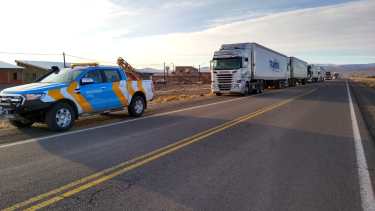 El convoy organizado de camiones. Foto: Gentileza