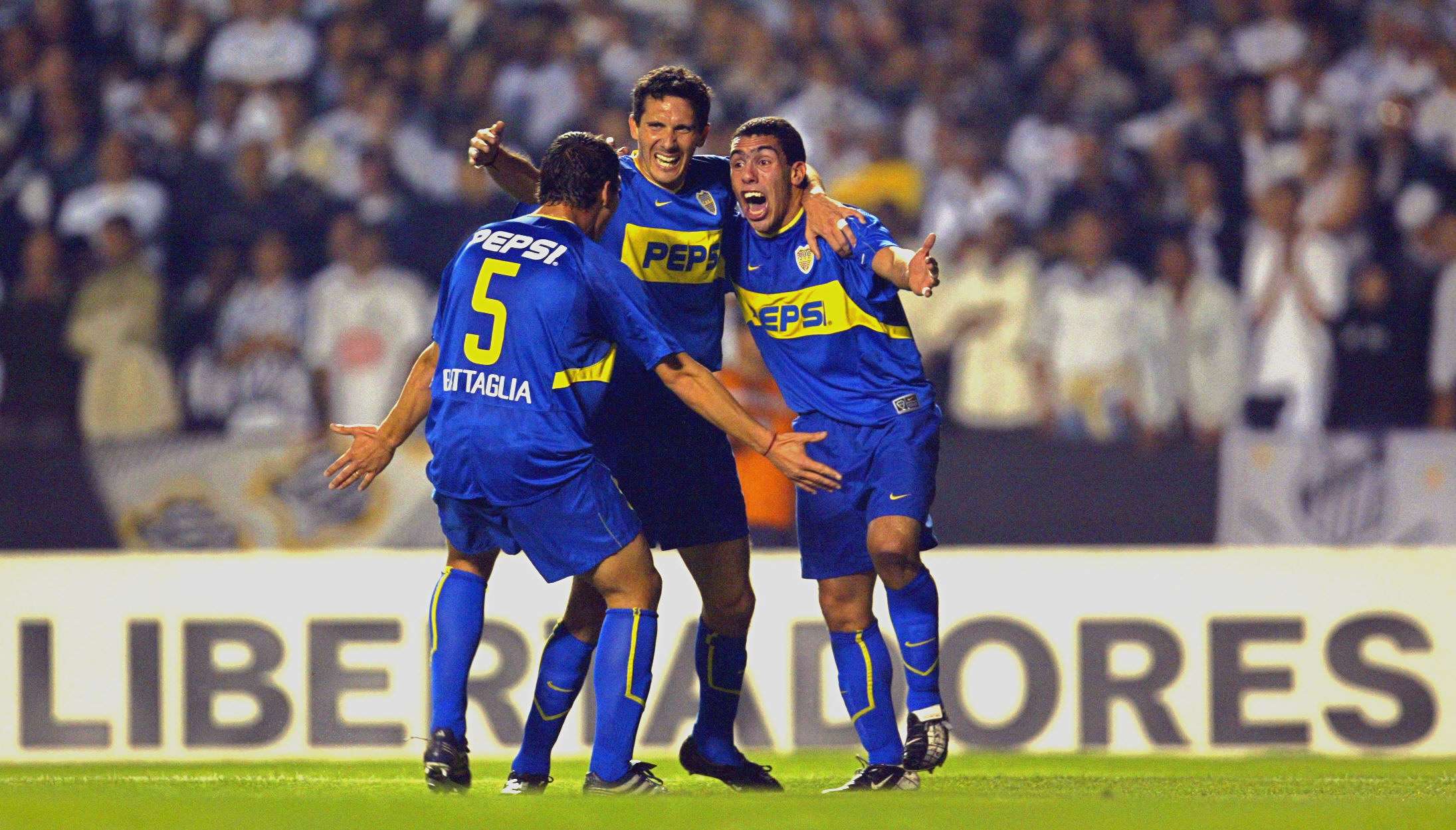 Boca le ganó a Santos en Buenos Aires y también en Brasil.