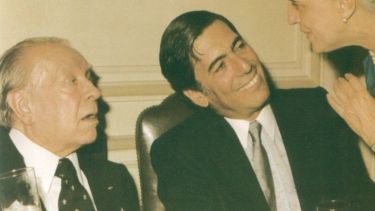 Vargas Llosa entrevistó pro primera vez a Borges en 1963: Luego, se sucederían decenas de encuentros.