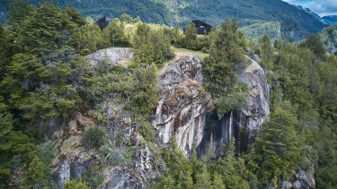 Arquitectura: casa en medio de una naturaleza imponente en el sur chileno