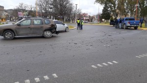 Lesiones leves en un triple choque en rotonda de acceso a Regina