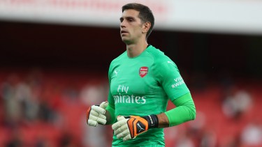 Emiliano Martínez, arquero del Arsenal que va por el título y un lugar en la Europa League.