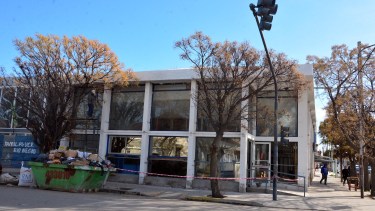 La delegación de Viedma sigue en reparación y cerrada.