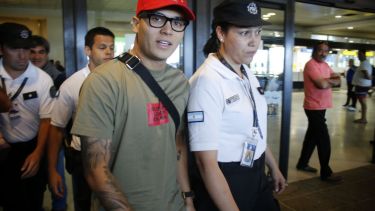 Juanfer regresará al país el jueves.