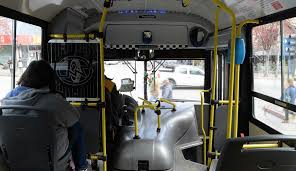 Los choferes de Mi Bus inician un cese de actividades el lunes a las 0 hora. Archivo