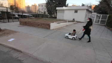 Los menores de 15 deben salir acompañados según el DNI del adulto de 16 a 19. (Oscar Livera)