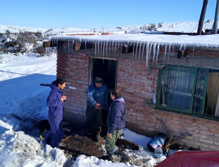 La gente del campo se prepara para afrontar la crudeza del invierno en la Región Sur. (foto: gentileza)