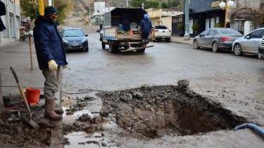 Corte del suministro de agua por rotura en la red en Regina