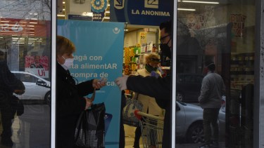 Para las compras en supermercados seguirá siendo necesario presentar el documento y que la terminación coincida con el día par o impar.