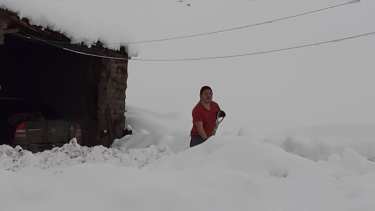 Más de 70 centímetros de nieve cubren la localidad. (Foto: gentileza)