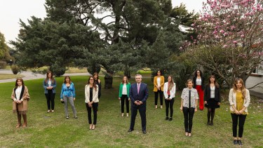 El presidente Alberto Fernández se reunió ayer con funcionarias y empresarias. Foto Télam. 