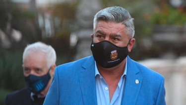 Chiqui Tapia y Víctor Blanco, al salir de la Casa Rosada, sede de la reunión con los representantes del Gobierno.